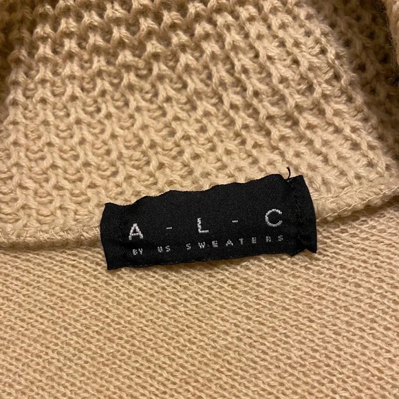 A.L.C by US Cowl Neck Sweater Poncho/Shawl - Picture 4 of 4